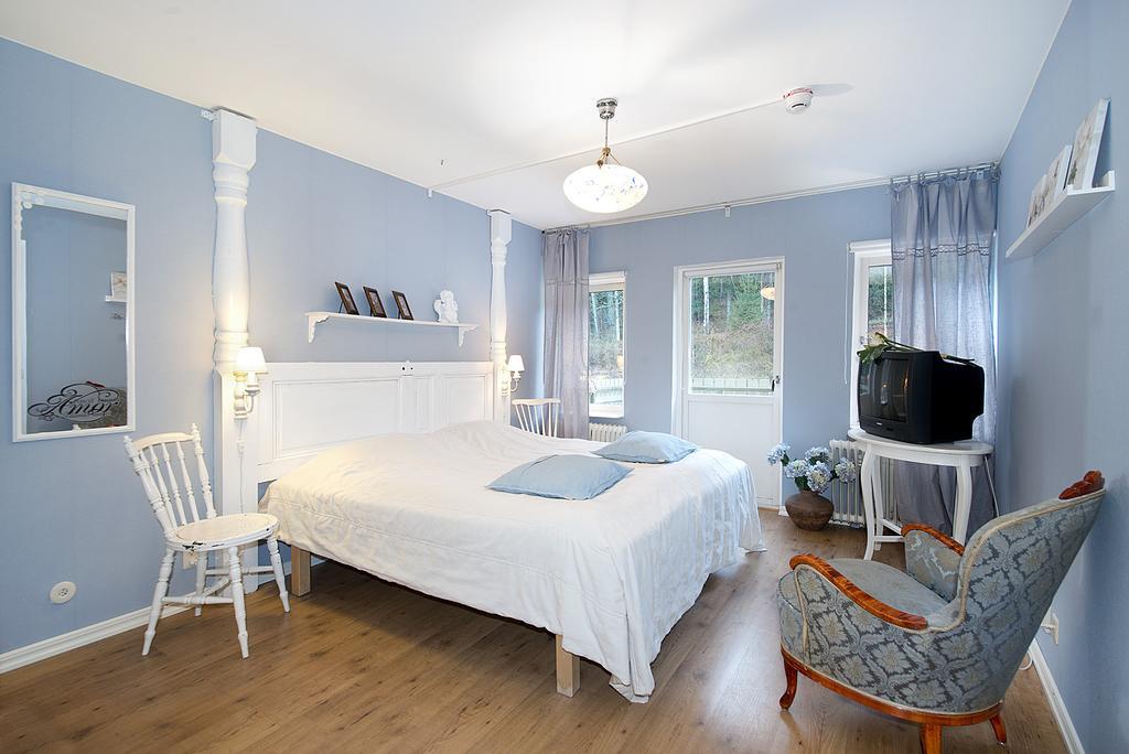 Hotell Aina Kvissleby الغرفة الصورة