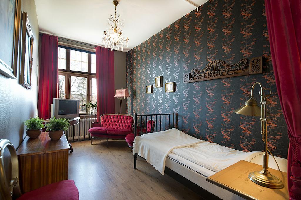 Hotell Aina Kvissleby الغرفة الصورة